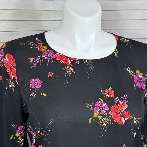 Worthington Floral Tiered Ruffle Bell Sleeve Blouse Black Pink Large - Picture 5 of 12